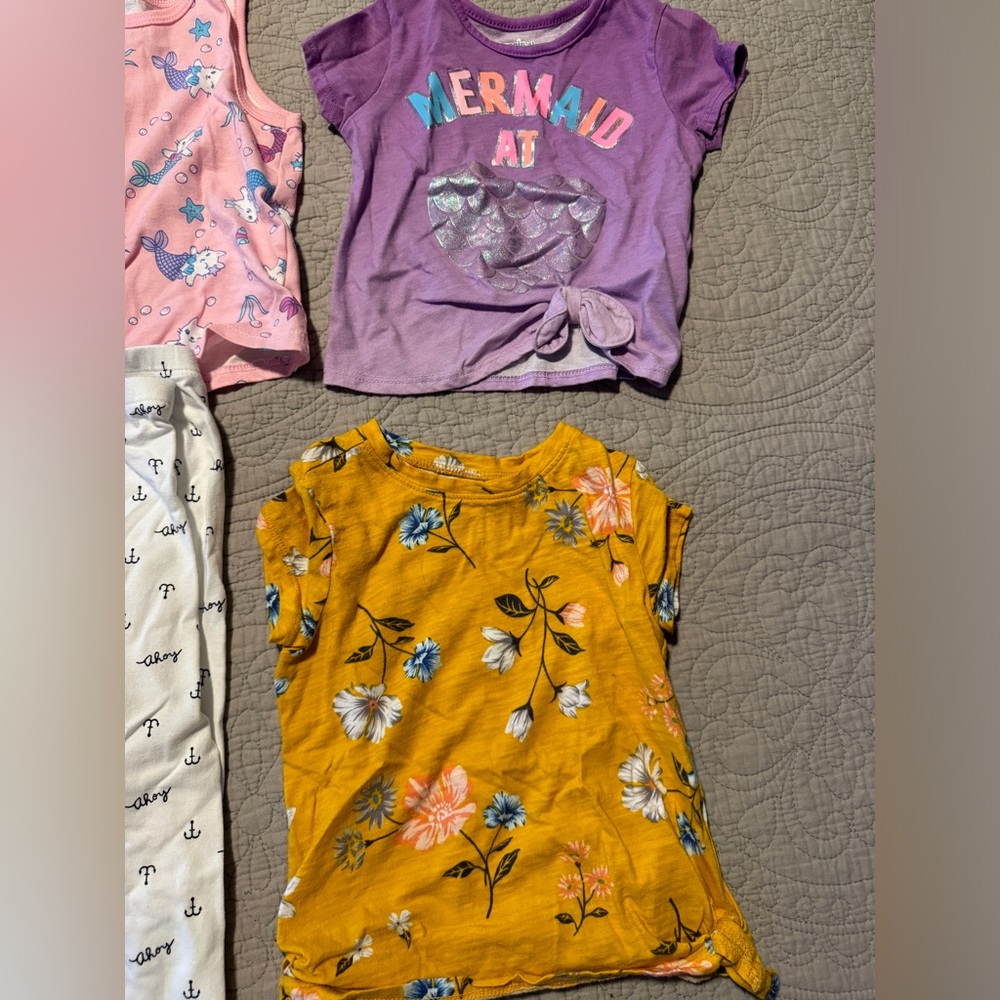 Girls 2T bundle/lot - Picture 2 of 4